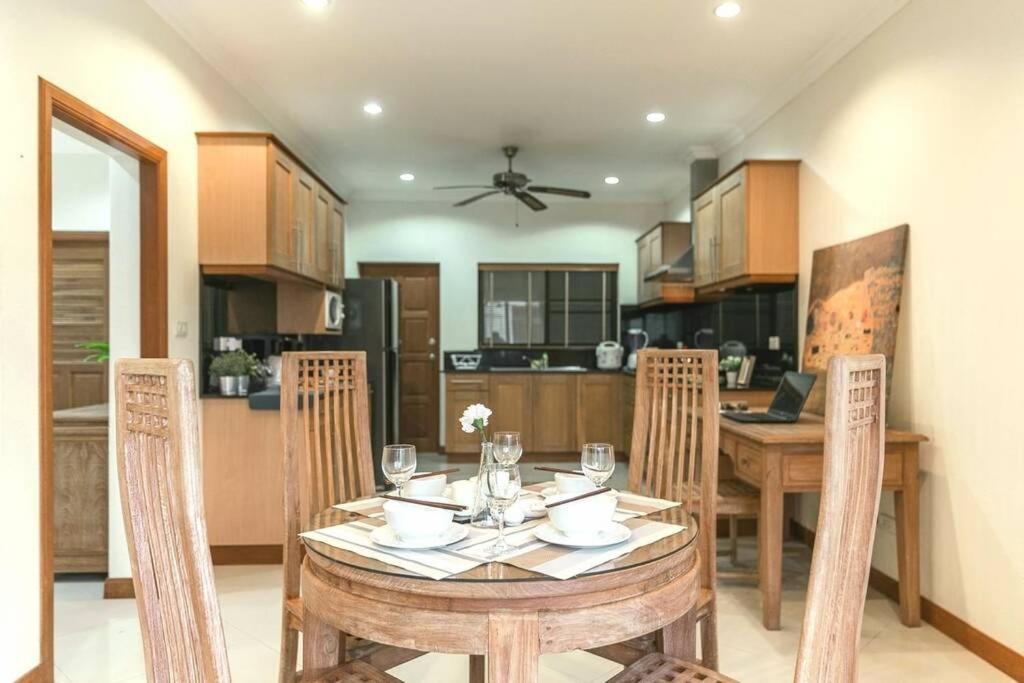 Anb Poolvilla 3Br Walk Private Beach In Pratamnak Pattaya ภายนอก รูปภาพ